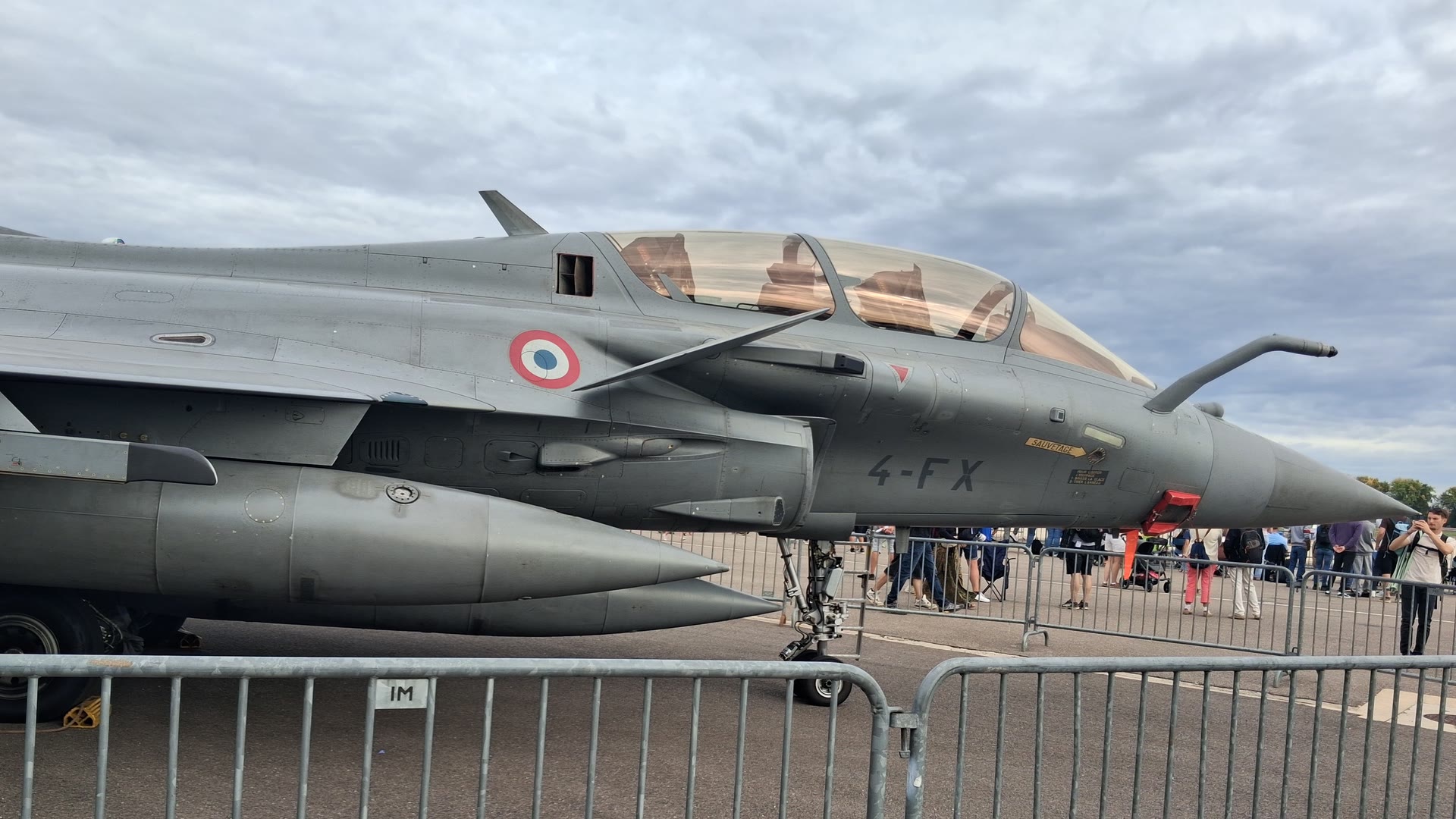Avion de chasse Rafale exposé lors de la journée portes ouvertes de Saint-Dizier